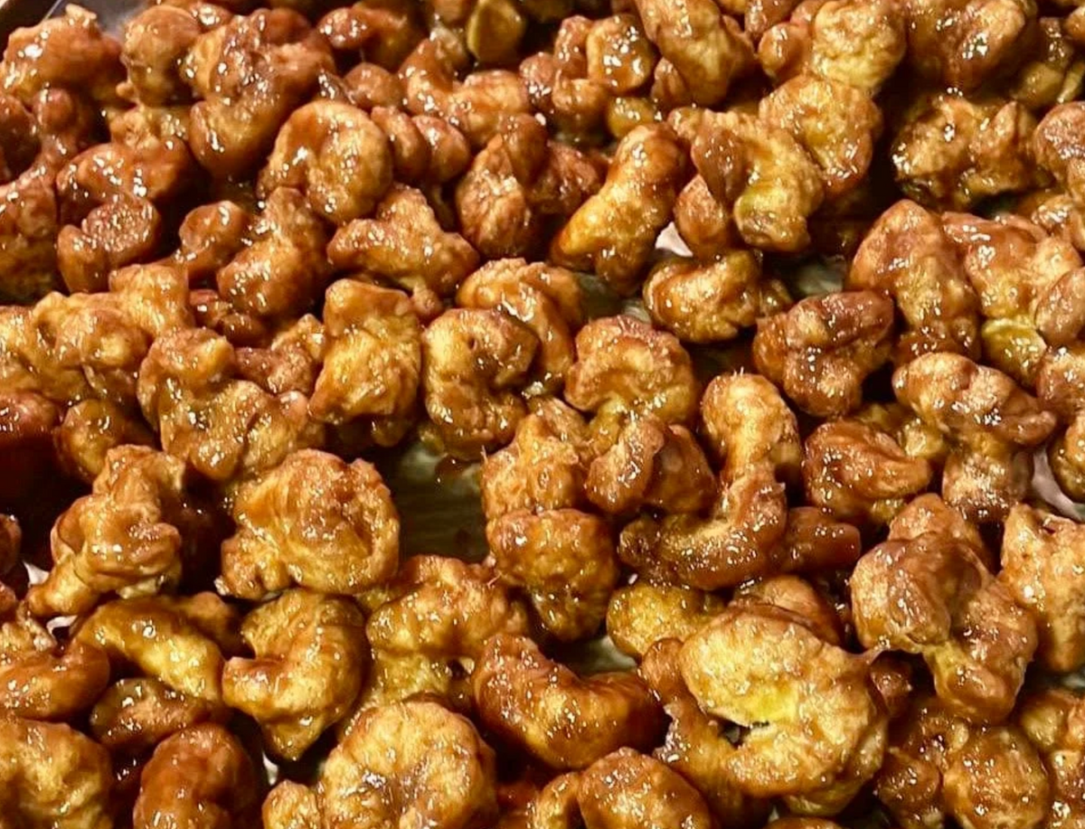 Cinnamon Bun Caramel Puffcorn by @shanniesharesfood